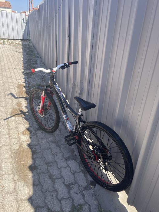 Coluer 26” dirt jump