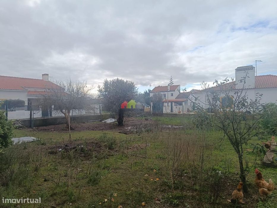 Terreno Urbano com Viabilidade de Construção – Foros de Vale Figueira