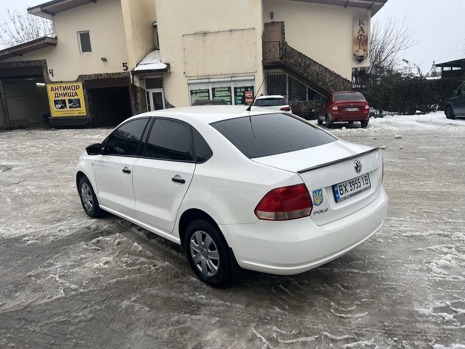 продам volkswagen polo sedan