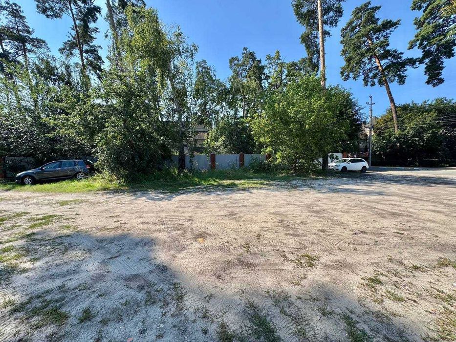 Продаж ділянки одразу біля академії спорту в Бучі! 3фасади