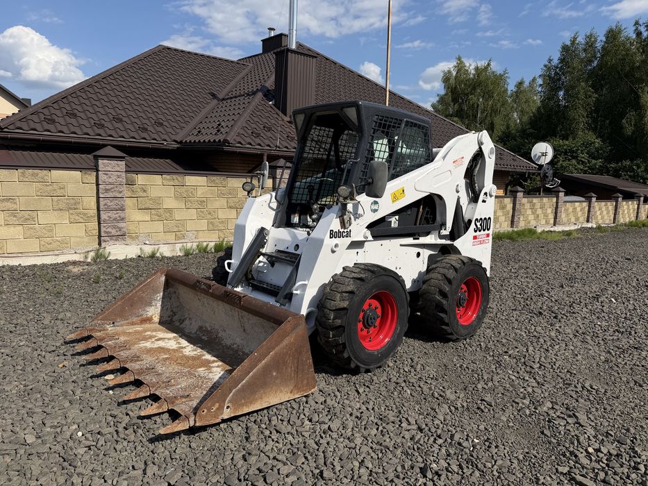 Міні навантажувач Bobcat S300 High Flow.Відмінний стан. З ПДВ.