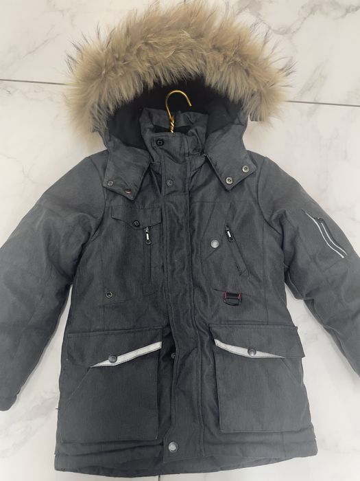 Зимова куртка натуральний мєх, вік 7-8 років