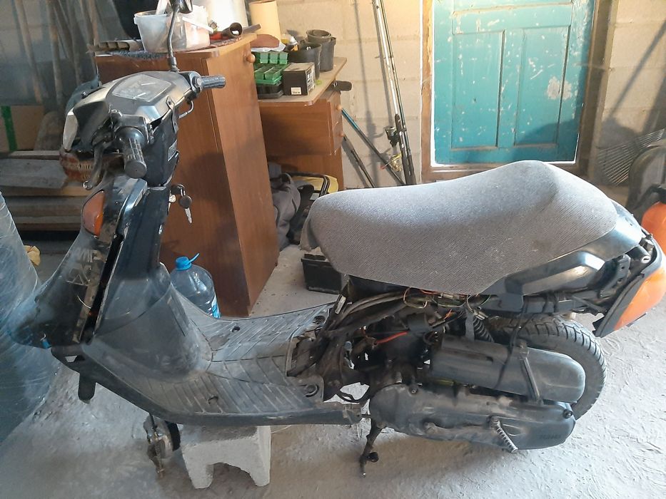 Продам 4т скутер