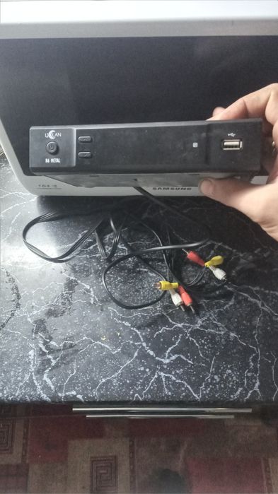 Спутниковий тюнер