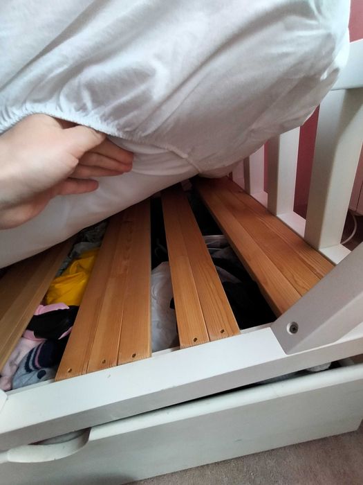 Łóżko dziecięce domek plus materac