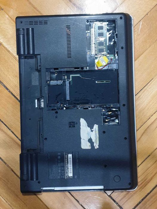 Laptop Lenovo E520 - cześć