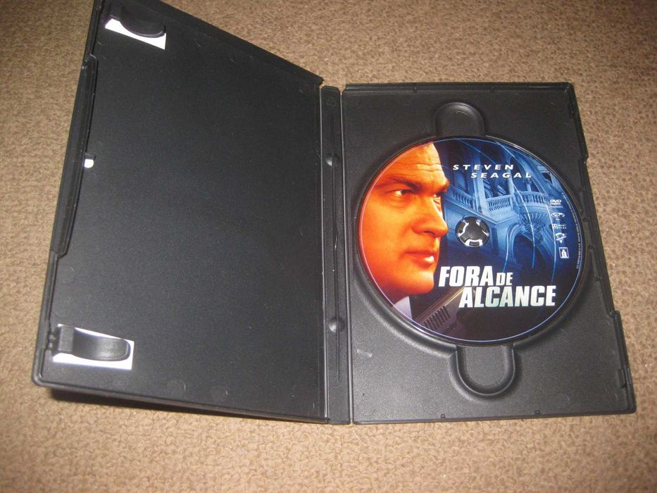 DVD "Fora de Alcance" com Steven Seagal