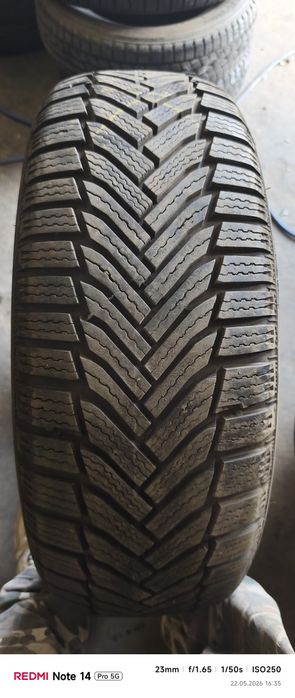 Idealna zima 215 55r17 94H Michelin Alpin 6  90% bieżnik