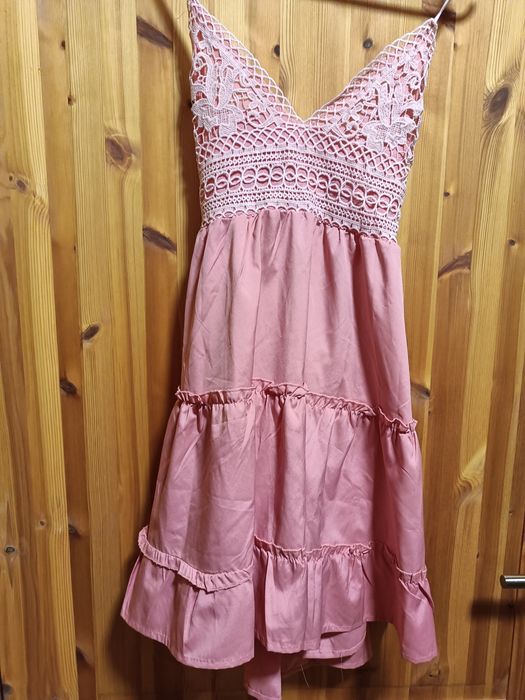 Sukienka na ramiączkach