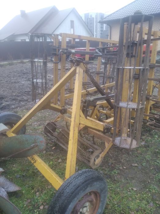 Продам с/г техніку культиватори сівалки плуги преси