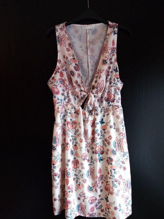 Vestido florido Lefties tamanho L como novo