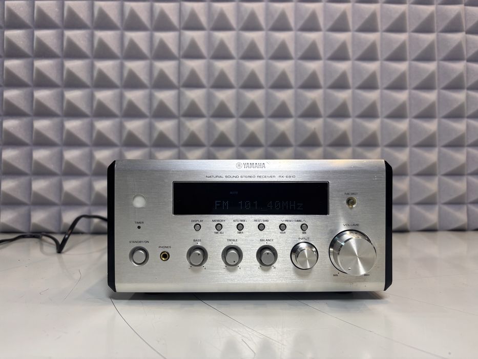 Amplituner Yamaha RX E 810