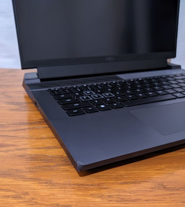 Dell G16 7630 rtx4070 i9-13900hx 240hz 2k