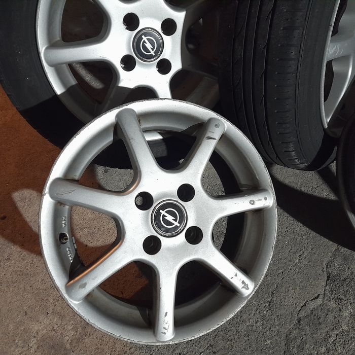 Quatro jantes 14 4x100.