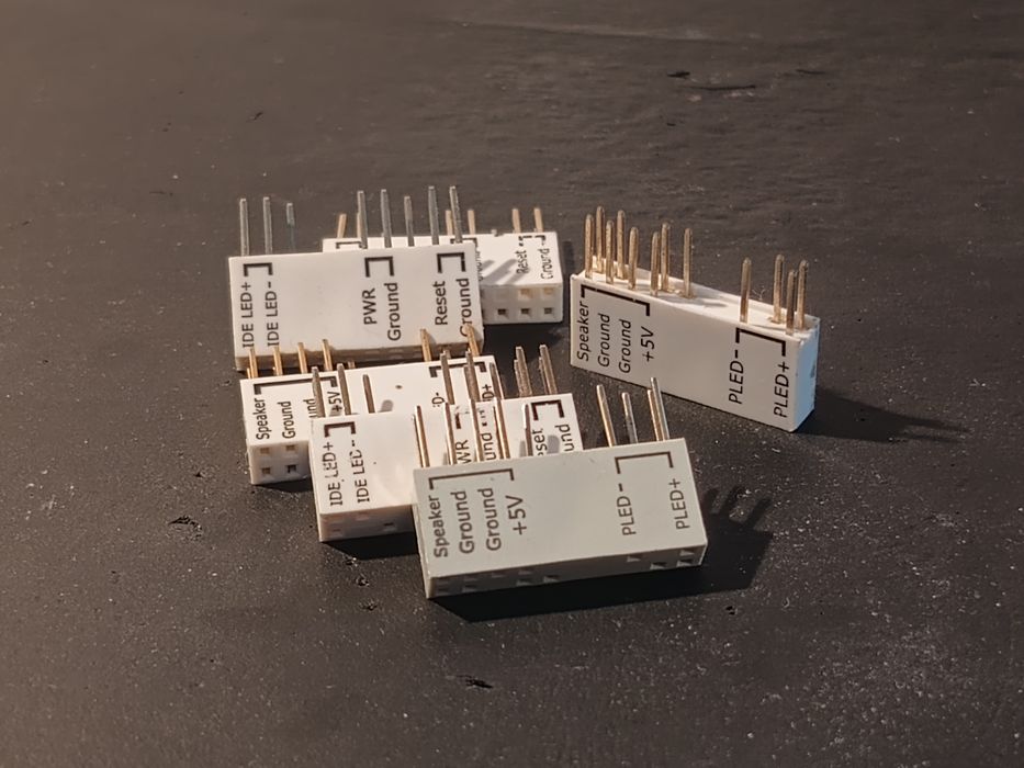 ASUS Q-Connector \ cable management \ era P4 i 775