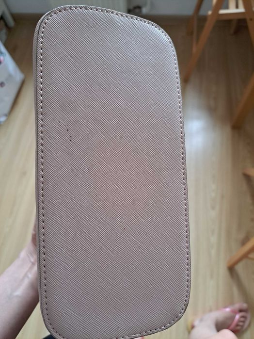 Mała torebka pudrowy róż Reserved