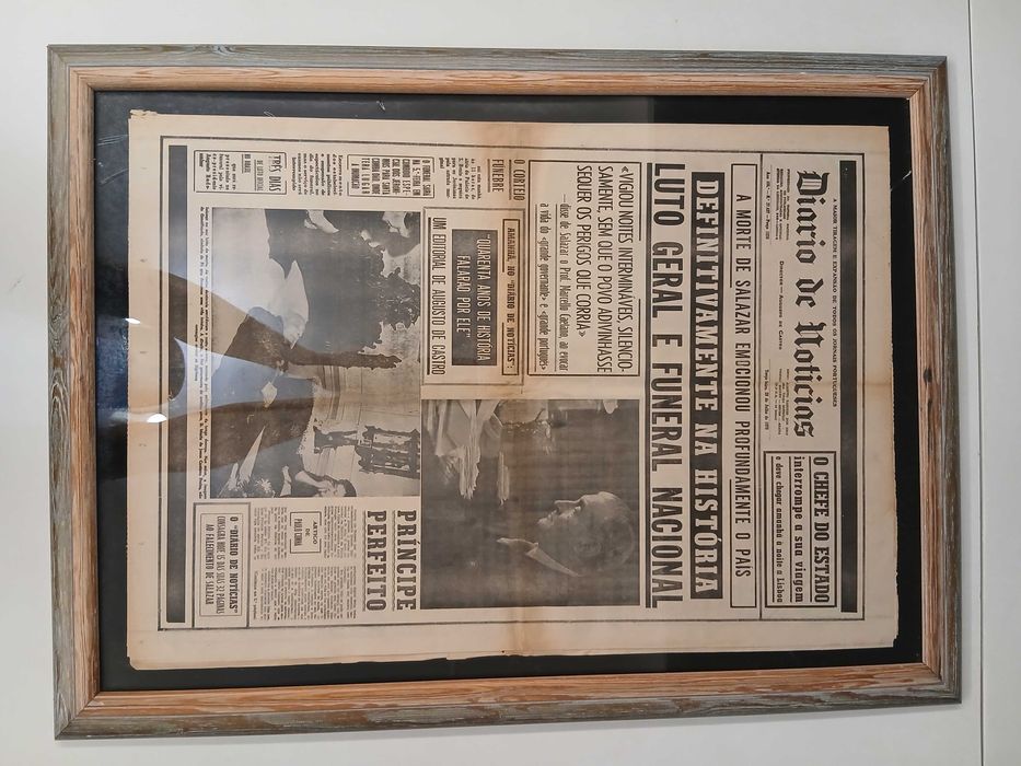 Jornal Diário de notícias 1970 morte Salazar, RARO emoldurado completo