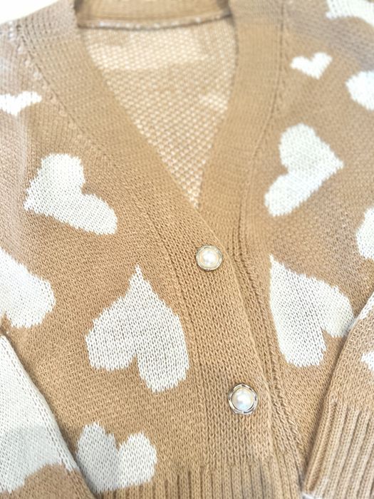 Cardigan com corações