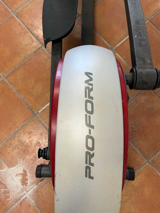 Esteira Elíptica Pro-Form