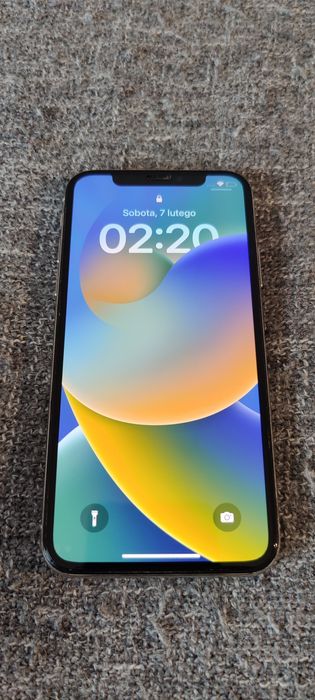 IPhone X 256GB Jasny