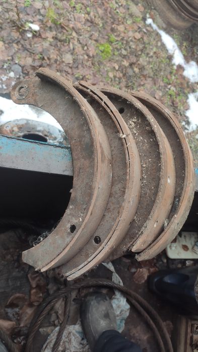 Гальмівні колодки Газ 53 3307 газон