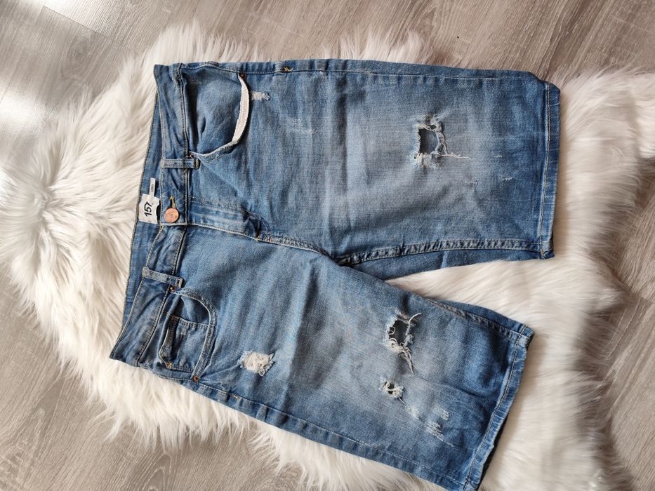 Spodnie jeansowe szorty dżinsowe przetarcia XS denim Bermudy