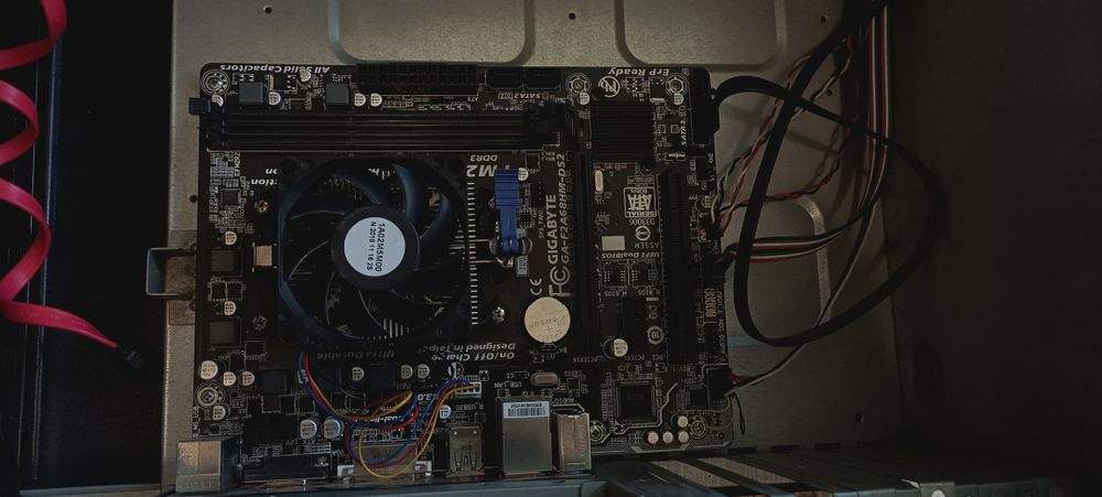 Продам корпус от ПК со всеми внутристями