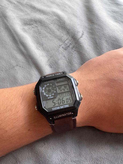 Наручные часы Casio Illuminator