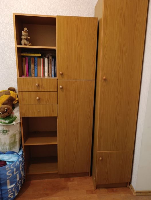 Продам мебель офисную