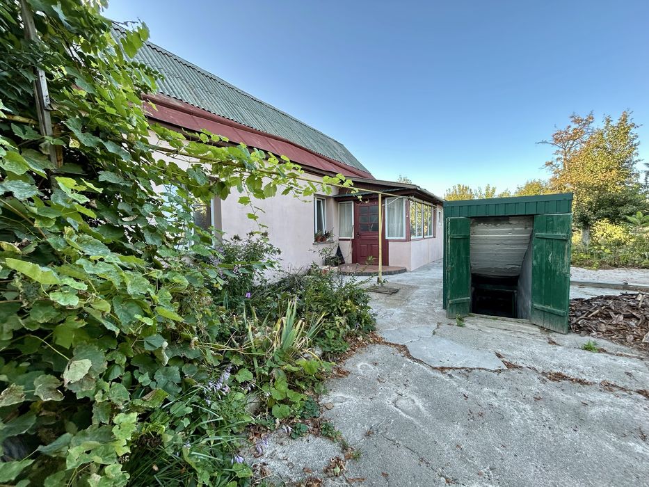 Будинок у Демидові, всього 30 хвилин до Києва!