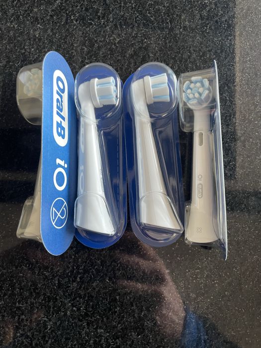 8 końcowek oral b io