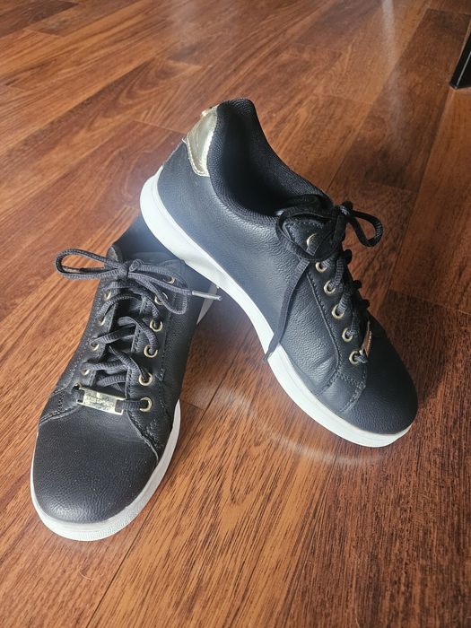 Damskie buty wiosna/ jesien  38  ElleSport