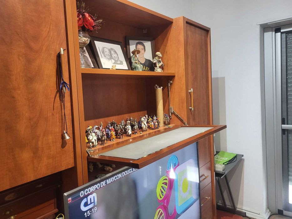 Estante de sala contemporânea