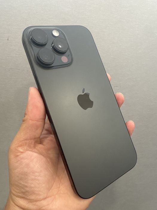 iPhone 16 Pro Max 256gb - semi novo