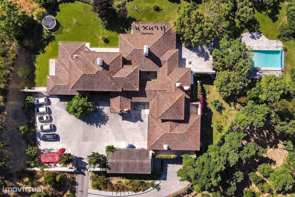 Propriedade única a 20 minutos de Lisboa com Vista Deslumbrante para a