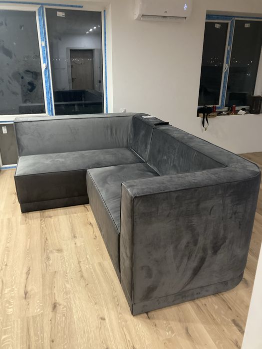 Диван 1,8 на 2,7