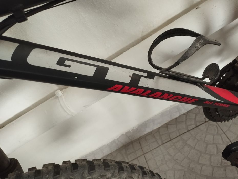 Bicicleta GT Avalanche 2.0  S