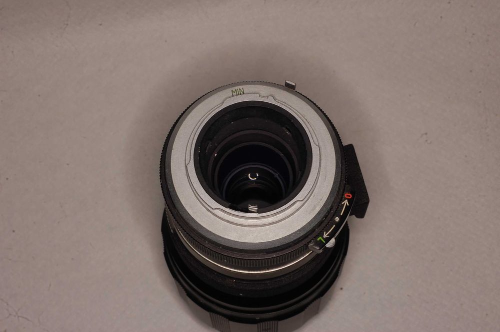 Soligor Tele-Auto 300 mm 1:5,5 - Minolta MD - T4 Mount