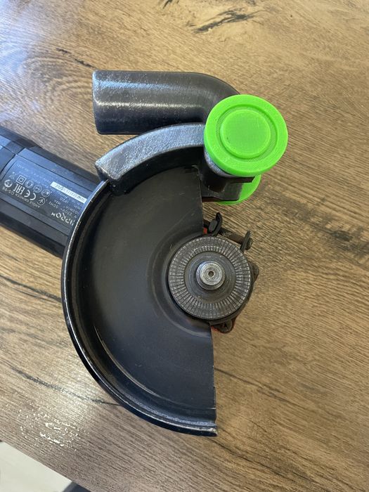 Пиловідведення (кожух) на болгарку