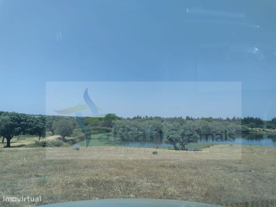 Herdade de Excelência na Zona do Crato 190 Hectares
