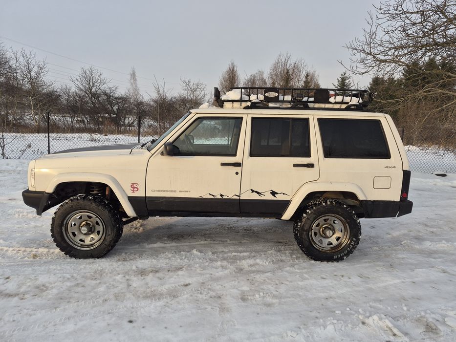 Jeep cheroke xj Polift 4.0 benzyna automat bardzo zdrowy