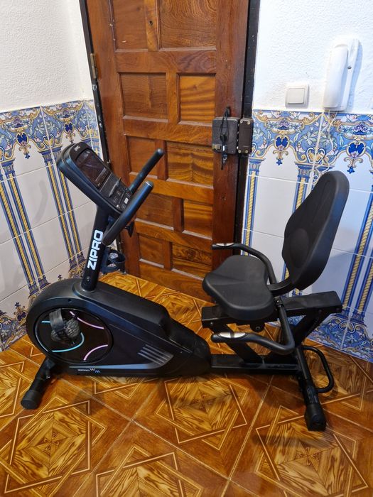 Bicicleta Estática Eléctrica-Magnética ZIPRO Glow Iconsole

Bicicleta Estática Eléctrica-Magnética ZIPR