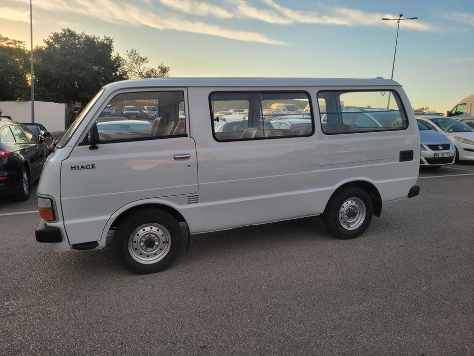 Toyota Hiace 9 Lugares / Comercial (Misto) 2.2D