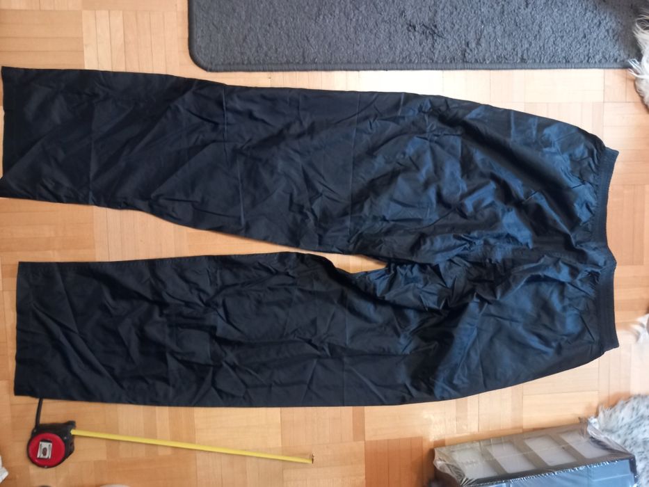 Spodnie męskie cienkie lekkie przeciwdeszczowe rozm.L