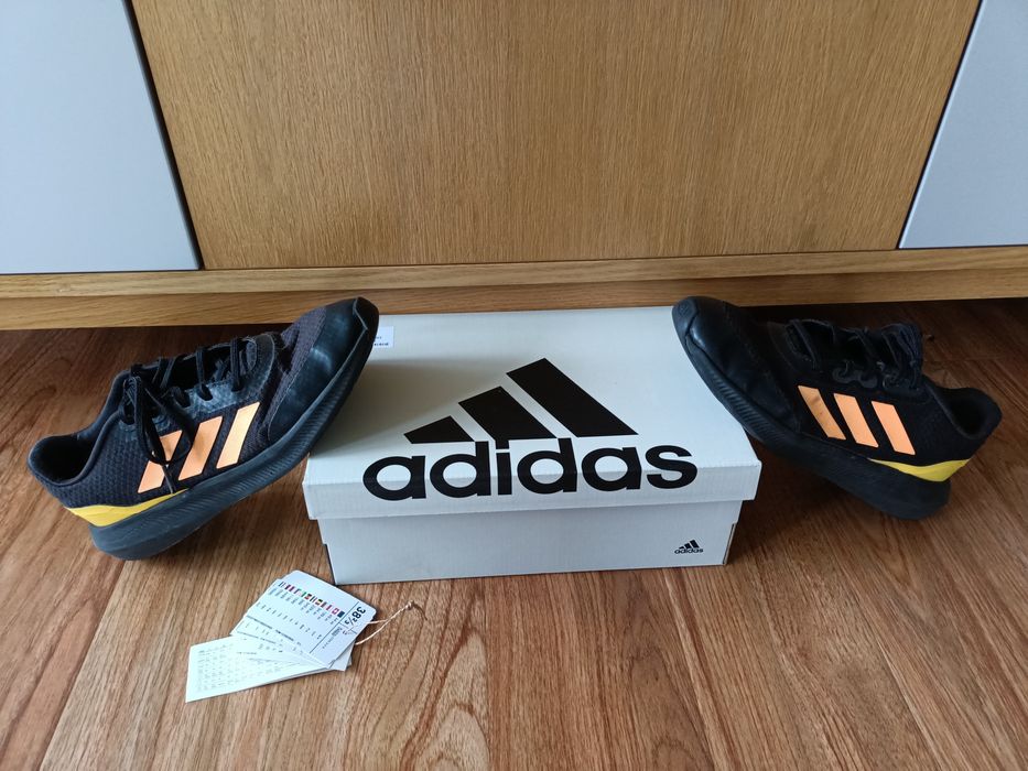 Buty chłopięce Adidas Runfalcon 3.0 K rozm. 38 2/3