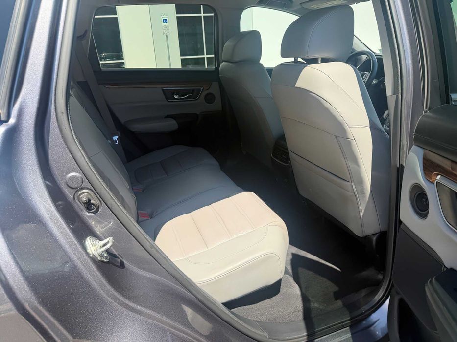 Honda CR-V Touring      2018