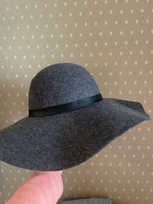 Шляпа  H&M шерсть 100%