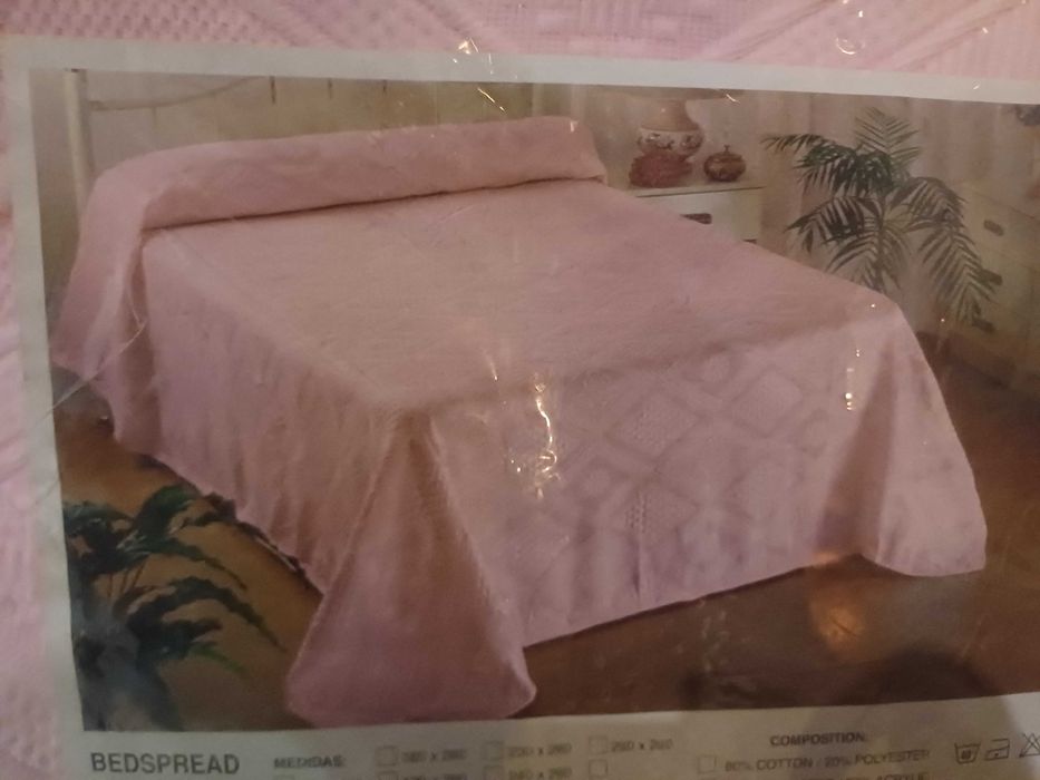 Colcha rosa para cama de casal