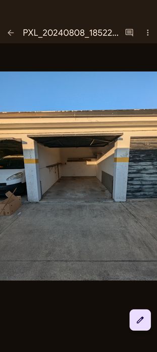 Garagem fechada para arrendar em Gaia