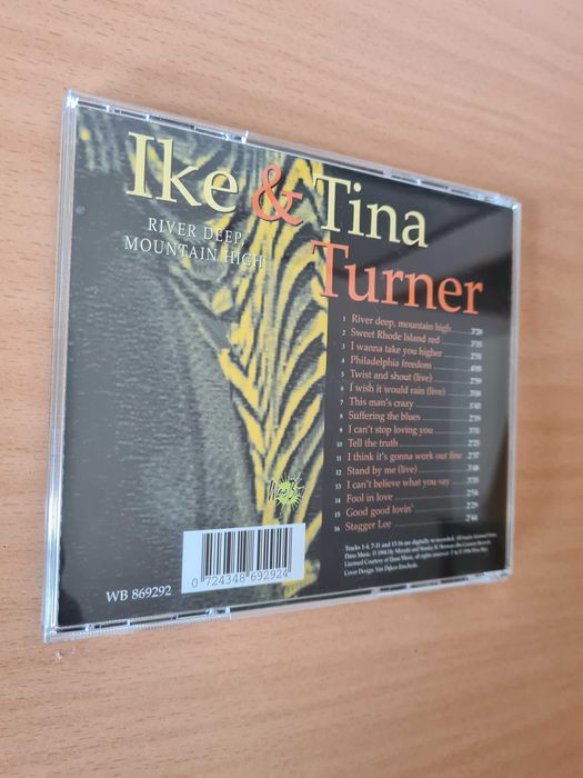 CD audio com o álbum "River Deep, Mountain High" de Ike & Tina Turner